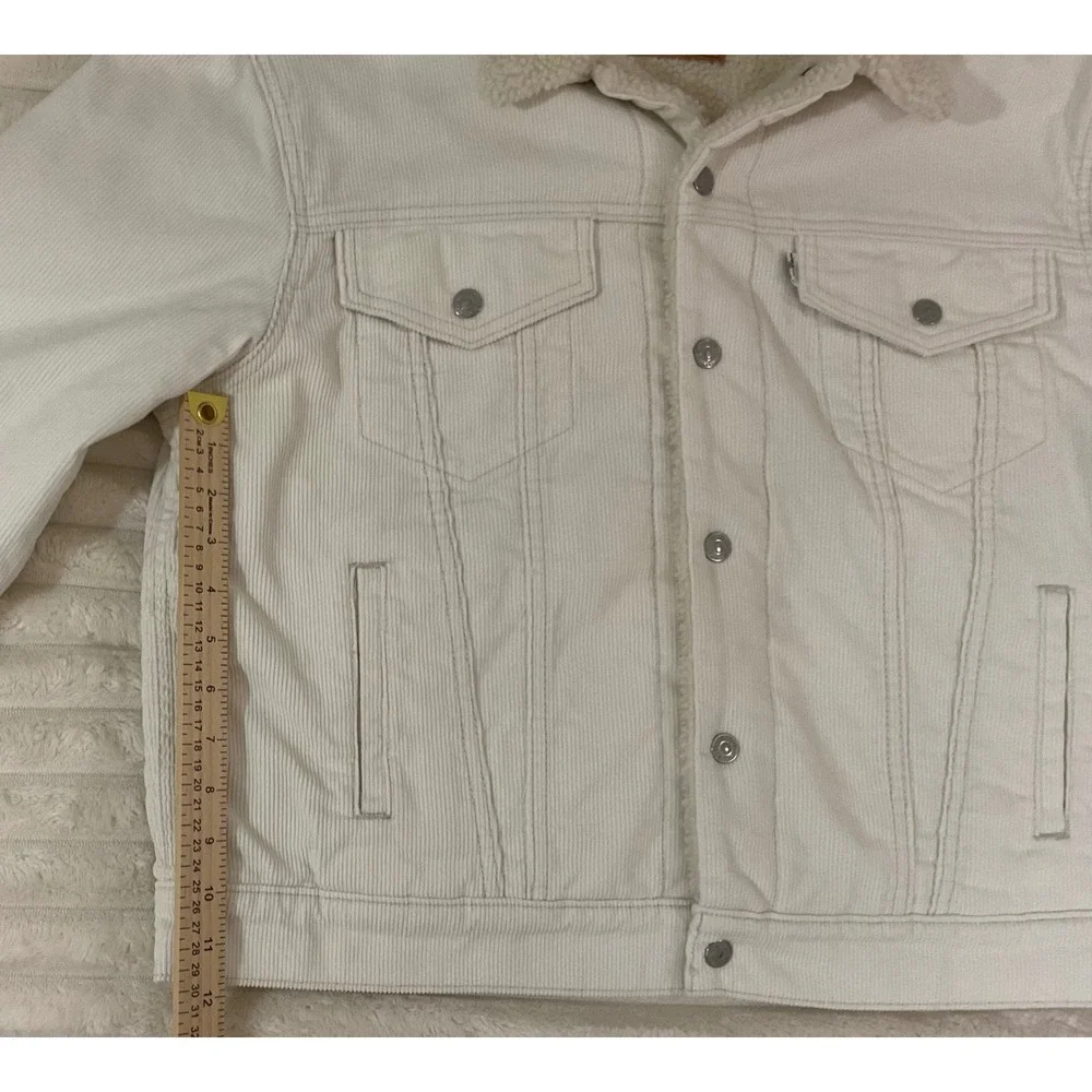 Levis levi type